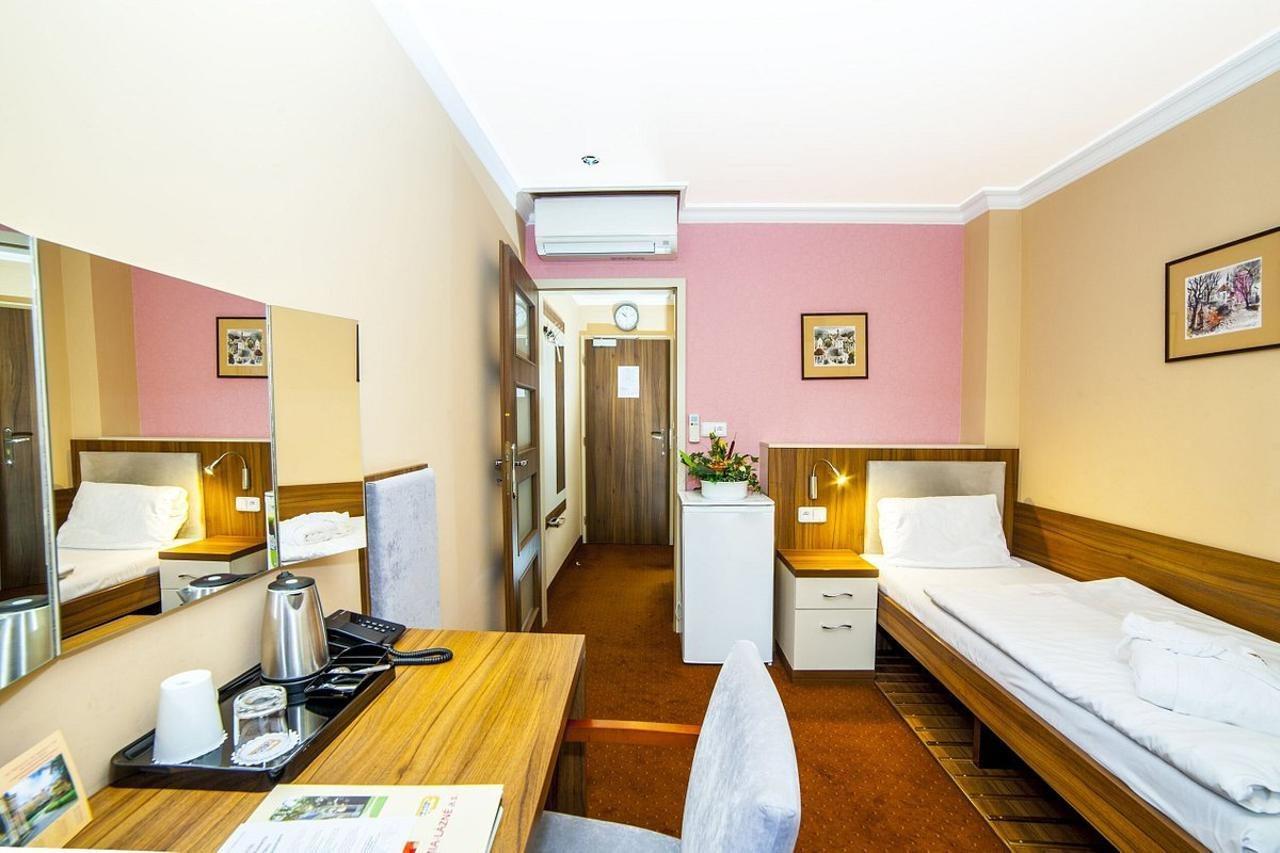 Krivan Hotel Karlovy Vary Eksteriør billede